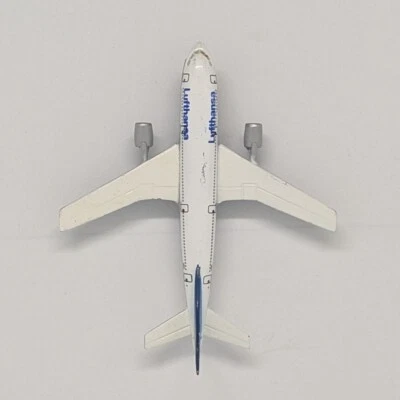 1973 Vintage Diecast Matchbox: A300B Airbus (Lufthansa Livery) SB28 - Used  - Image 1 of 4