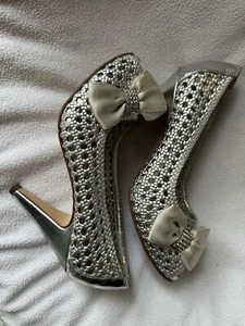 ladies shoes size 5 Sko’s Silver Beads Small flaw - Picture 1 of 9