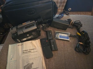 Sony Handycam CCD-TRV36 Hi-8 Camcorder 8mm Video Camera Hi8 W/All Accessories GC - Picture 1 of 21
