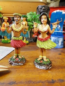 Hawaiian Hula Girl Dashboard Doll Mini Shaka Boy Set Of 2 American Goods - Imagen 1 de 8