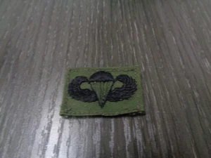 US Army \Paratrooper Jump Wings Patch OD GREEN Airborne used - Picture 1 of 5