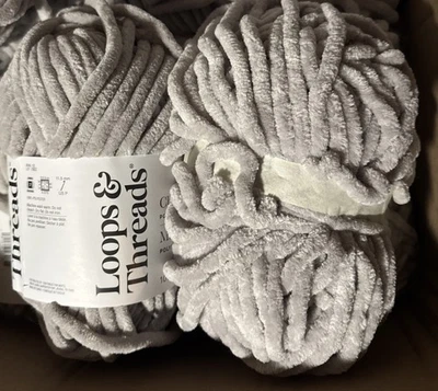 2 lazos e hilos Chenille Home Maison Chenille hilo gris 8,8 oz ~ CH11 ~ hueso nuevo Foto 1 de 4