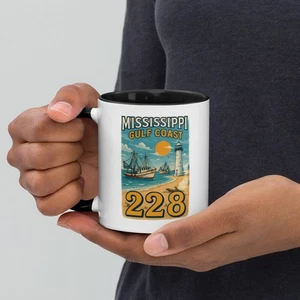 Taza de café Mississippi Gulf Coast 228 barcos camarones faro y playa 11 oz/15 oz - Imagen 1 de 12