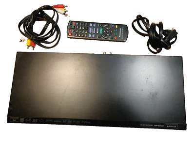 SIN HDMI LEER! Reproductor Blu-ray 3D Panasonic DMP-BDT220 con control remoto y cables AV Foto 1 de 4