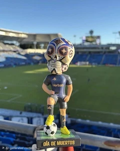 LA Galaxy Dia de Los Muertos Sugar Skull Bobblehead SGA 18.10.2025 - Bild 1 von 2
