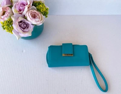 Carteira de pulso Nine West turquesa couro sintético FRETE GRÁTIS - Imagem 1 de 4