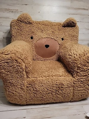 Silla Pottery Barn Kids My First Anywhere oso de peluche piel carmelo  Foto 1 de 3