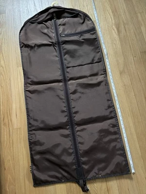 De Colección Equipaje Lark 48" Bolsa de Ropa Colgante + 3 Perchas Cremallera Completa Resistente Marrón Foto 1 de 4