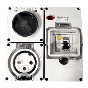 3 pin 32 Amp 32a RCD PROTECTED - Switched Socket Outlet IP66 INDUSTRIAL 1 PHASE - Picture 1 of 3