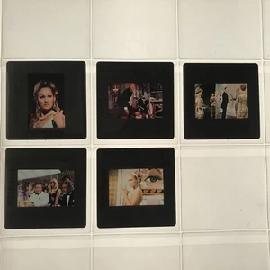 CASINO ROYAL - Ursula Andress, Orson Welles - LOT 5 DIAPOSITIVES 5 SLIDES - Imagen 1 de 1
