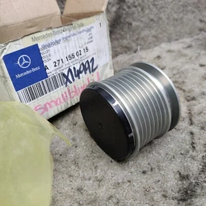 NEW Genuine Mercedes Alternator Pulley 2711550215 M271 W203 W204 W212 R171 W209 - Picture 1 of 6