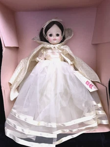 Madame Alexander 14 Zoll Schneewittchen Puppe, Classics Serie #1555 (NOS) OVP - Bild 1 von 10