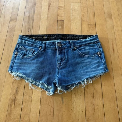 Shorts jeans vintage Y2K ReRock cintura baixa corte tamanho 8 azul bordado 2" - Imagem 1 de 4
