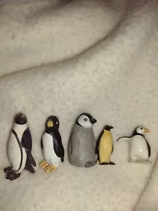 5 miniature penguin figurines - 1 hagen renaker, 1 Topps 1996, others unbranded - Picture 1 of 7