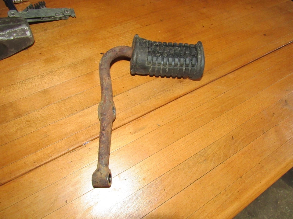 1970 suzuki t250 scrambler front foot peg Foto 1 de 1