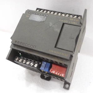 1P 6ES7 235-0KD22-0XA0, SIEMENS - obudowa uszkodzona - Zdjęcie 1 z 3