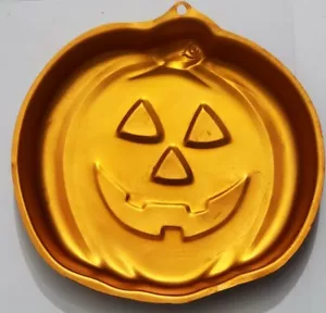 Pumpkin Cake Pan Wilton (11 x 11.5) - Picture 1 of 3