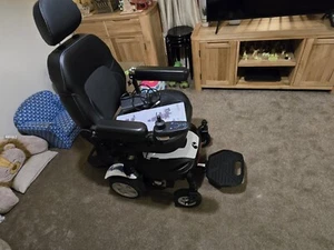 REDUCED 2022 Rascal Rhythm Turnaround Powered Lift Powerchair ExcellentCondition - Picture 1 of 18