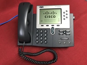 Cisco IP Phone CF-7961G w Hand Set, Base/Stand VoIP Business Office Phones - Picture 1 of 5