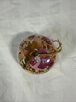 Vintage Floral Hanging Ye Olde Ceramic Pomander. - Image 1 of 4