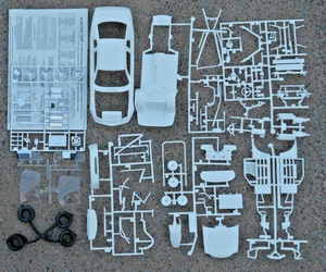 DONOR NASCAR 1995-1996 ROUNDSIDE NASCAR CHEVROLET MONTE CARLO MONOGRAM 1/24 - Picture 1 of 7