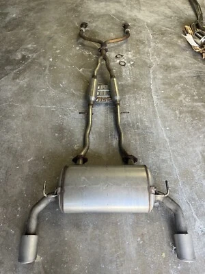 英菲尼迪 14-23 Q50 3.0t 库存猫背排气系统原始设备制造商。 低里程 🔥 — 第 1/2 张图片