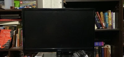 TV/Monitor LED Seiki SE24FT11 con reproductor de DVD negro Foto 1 de 4