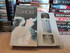 Ghost (Paramount Home Video,1991) Demi Moore Patrick Swayze WHITE TAPE VHS CLEAN - Picture 1 of 2
