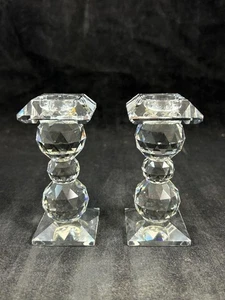 Par de candelabros Swarovski con forma 110 candelabros estilo agujero 3,5 pulgadas de alto - Imagen 1 de 7