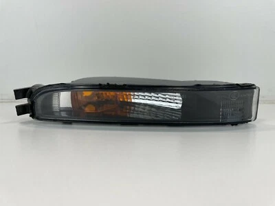 12-15 VOLKSWAGEN BEETLE RIGHT SIDE CORNER/PARK TURN SIGNAL LIGHT OEM, 180532-02 - Image 1 of 4