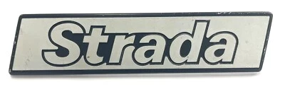 "Emblema vintage de Fiat Strada Cormano de 7""" Foto 1 de 4