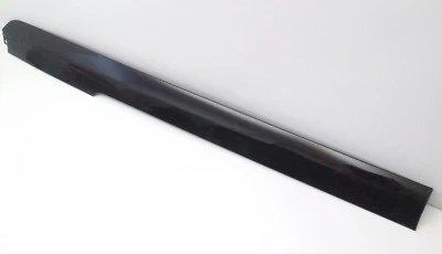 Hyundai Entourage 2007-2008 cubierta de riel centro derecho OEM 83915-4D000 Foto 1 de 4