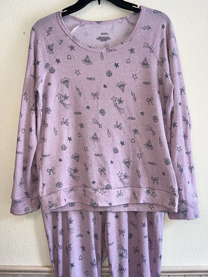 Juego de pijama para mujer de colección XOXO 2 piezas lavanda con estrella/aclaro/arco iris/rosa/gema Foto 1 de 4