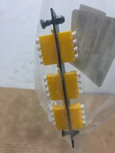Hubbell Adaptateur Panneau Fibre Optique 12 Fibres, 3 LC Quad Zircon Manchons Jaune - Photo 1/3