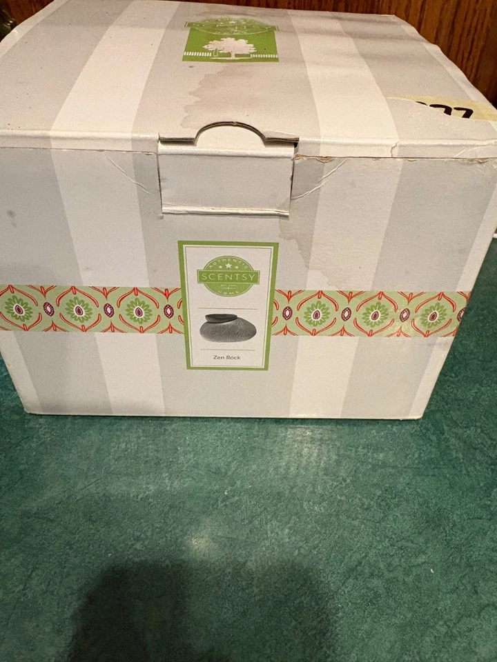 Scentsy Zen Rock Stone Element Electric Gray Candle Wax Melt Warmer - Image 1 of 1