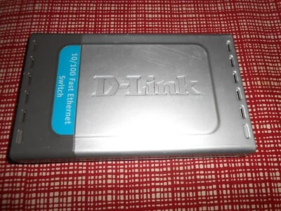 D-Link  DSS (DSS-8+) 8-Ports External Switch with Power Supply - Image 1 of 4