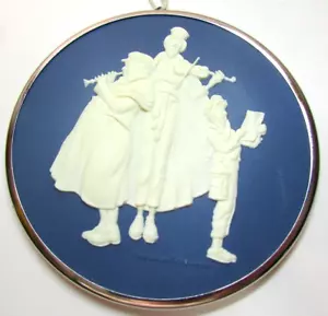 Hallmark Ornament 1981 NORMAN ROCKWELL - THE CAROLERS no box - Imagen 1 de 3