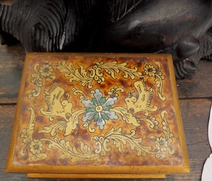Antike Sorrento italienische gold bemalte Holzkiste Tauben und Blumen - Bild 1 von 4