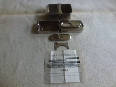 RECHAUD DE FER A FRISER LES MOUSTACHES ETAT NEUF - Photo 1/2