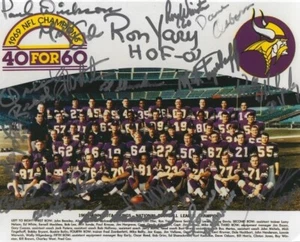Autographed 1969 Minnesota Vikings 16 sigs, Eller, Tingelhoff, Yary 8x10 Photo - Picture 1 of 1