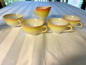1950s Vintage Hazel Atlas Sunrise Platonite Ovide Creamer & 4 cups - Picture 1 of 2
