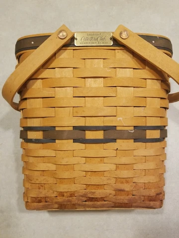 Vintage 2000  Longaberger Basket with two handles 41084 liner 10”x10”x5 3/4” Cover