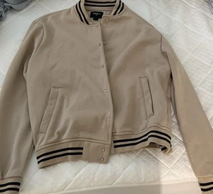 Forever 21 Varsity Bomber Jacket Adult M/L Beige and Black Stripes - Picture 1 of 2