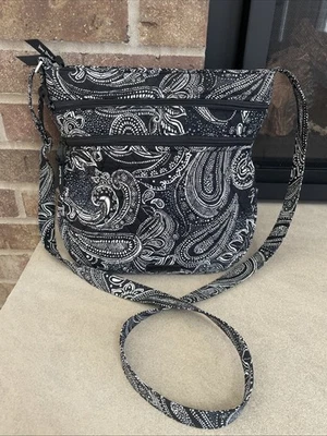 Bolsa tiracolo Vera Bradley trio com zíper hipster em paisley estelar preto branco - Imagem 1 de 4