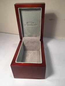 SCATOLA VINTAGE IN LEGNO DI CILIEGIO TOUREAU ESPOSITORE CON CERNIERA FODERATA IN CAMOSCIO SCATOLA OROLOGIO GIOIELLI - Foto 1 di 5