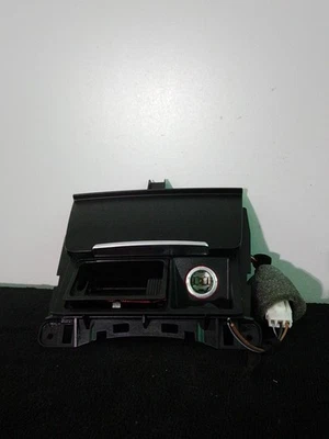 Cenicero delantero AUDI S4 A4 A5 S5 SQ5 B8 2009-2016 montaje de bandeja de ceniza OEM 8K0857951C Foto 1 de 4