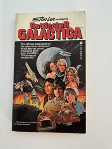 Battlestar Galactica - Paperback By Larson, Glen A. - Imagen 1 de 1