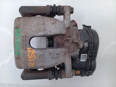 Pinza de pasajero 156 tipo GLA250 trasera compatible con 15-20 MERCEDES CLASE GLA 548106 Foto 1 de 4