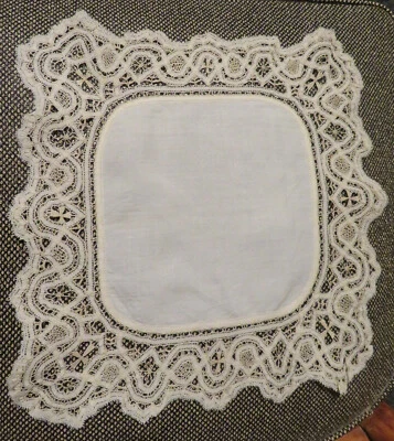 NAPPERON/ MOUCHOIR ancien DENTELLE de BRUGES  XIX ème - Photo 1/3
