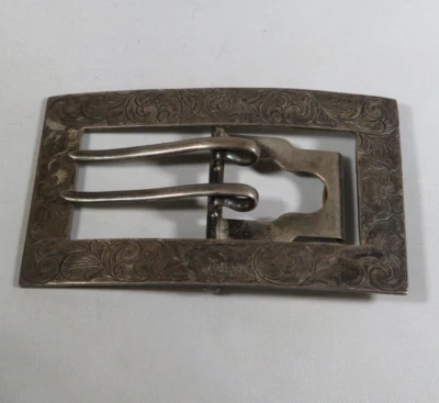 Hebilla de cinturón victoriana de plata de ley con doble punta con grabado decorativo Foto 1 de 4